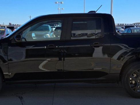 New 2025 Ford Maverick XLT w/ XLT Luxury Package image 5