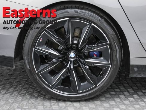 Used 2023 BMW 760i xDrive w/ Executive Package AWD/4WD image 33