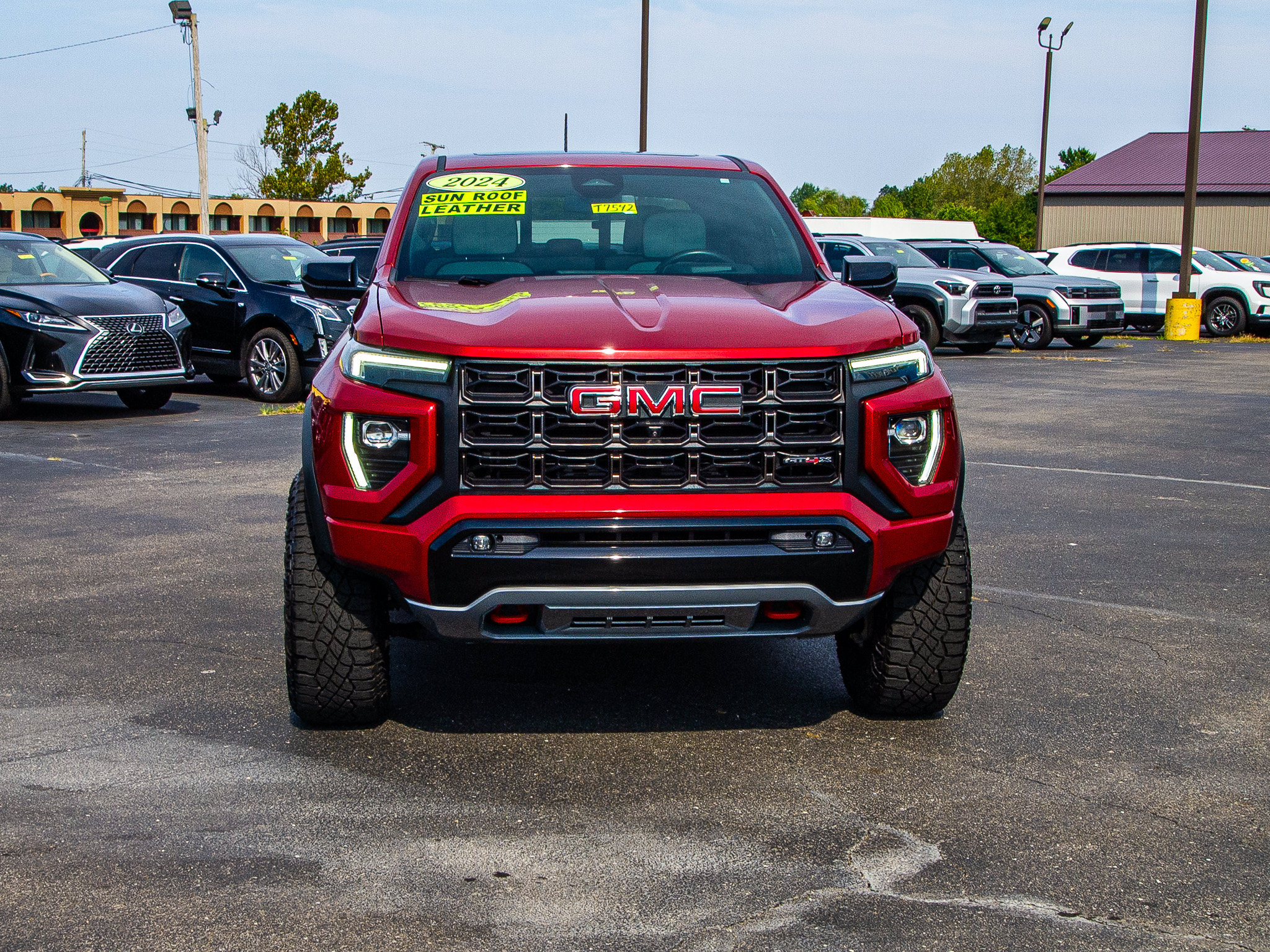 Used 2024 GMC Canyon AT4X AWD/4WD image 2