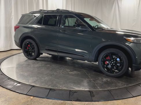 Used 2023 Ford Explorer ST w/ Equipment Group 401A image 3