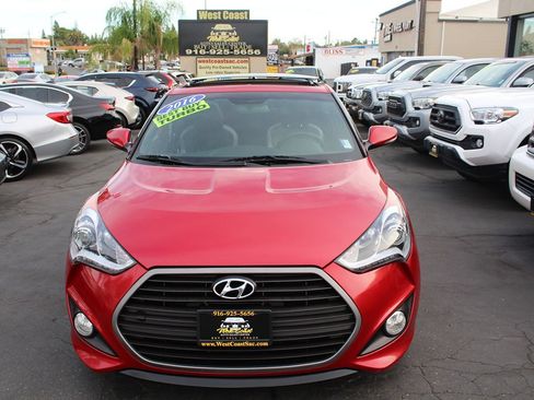 Used 2016 Hyundai Veloster Turbo w/ Option Group 04 FWD image 3