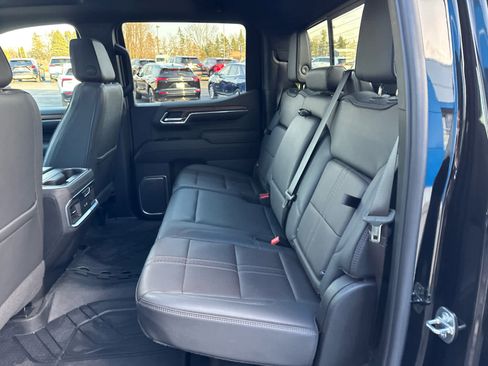 Used 2023 Chevrolet Silverado 1500 High Country w/ High Country Premium Package image 11