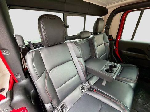 Used 2022 Jeep Gladiator Rubicon w/ LED Lighting Group AWD/4WD image 30