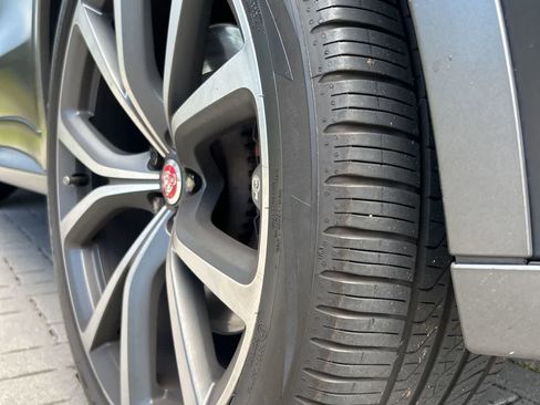 Used 2021 Jaguar F-PACE SVR AWD/4WD image 16