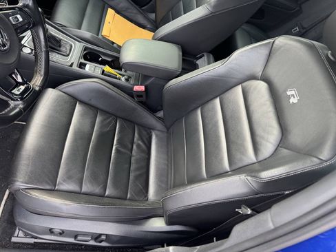 Used 2016 Volkswagen Golf R 4-Door AWD/4WD image 16