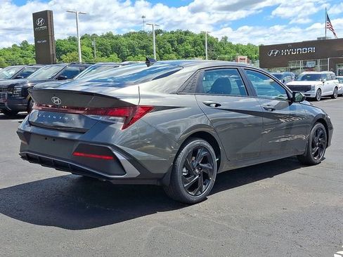 New 2026 Hyundai Elantra Sport FWD image 4