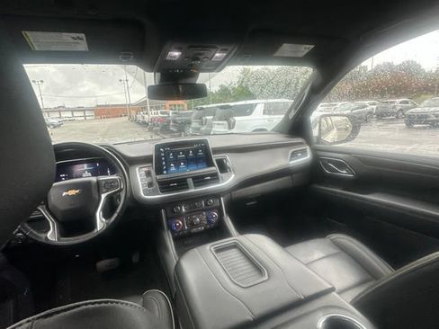 Used 2023 Chevrolet Suburban Premier AWD/4WD image 13