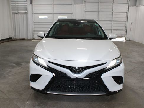 Used 2019 Toyota Camry XSE w/ Driver Assist Package FWD image 3