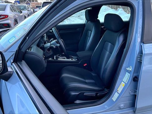 Used 2023 Honda Civic Sport image 9