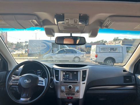 Used 2014 Subaru Outback 2.5i Limited image 11