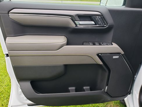 New 2026 Chevrolet Silverado 1500 ZR2 AWD/4WD image 8