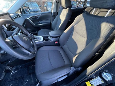 Used 2025 Toyota RAV4 LE image 30