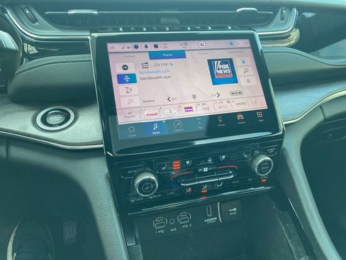 Used 2022 Jeep Grand Cherokee Overland image 15