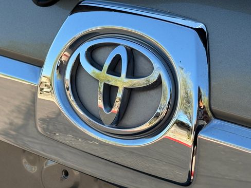 Used 2006 Toyota 4Runner Sport image 32