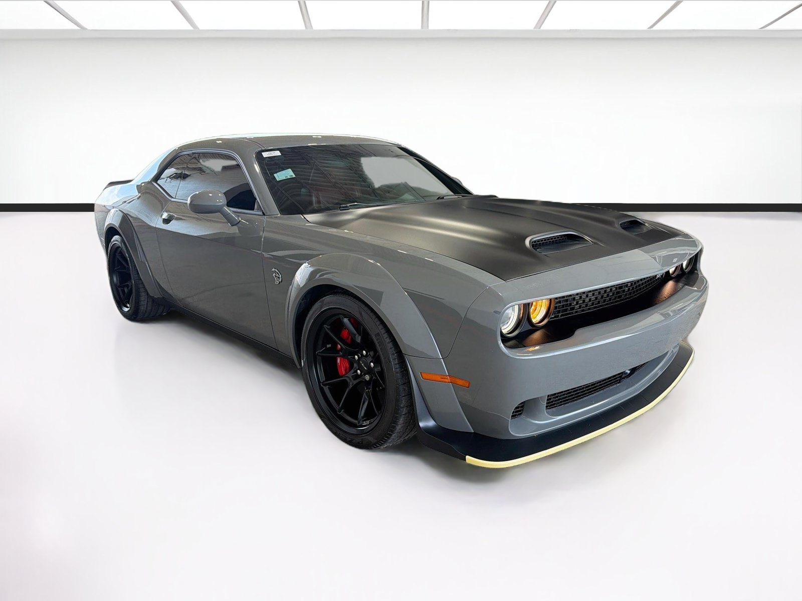 Used 2023 Dodge Challenger SRT Hellcat RWD image 3