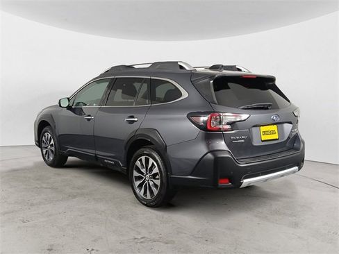 Used 2024 Subaru Outback Touring XT image 3