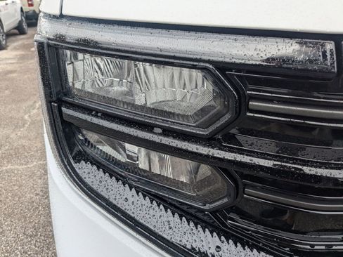 New 2025 Ford Expedition Platinum w/ Stealth Performance Package image 10