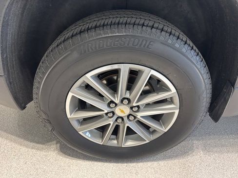 Certified 2023 Chevrolet Traverse LT image 7