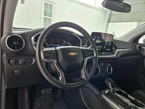 Used 2025 Chevrolet Blazer LT FWD image 15