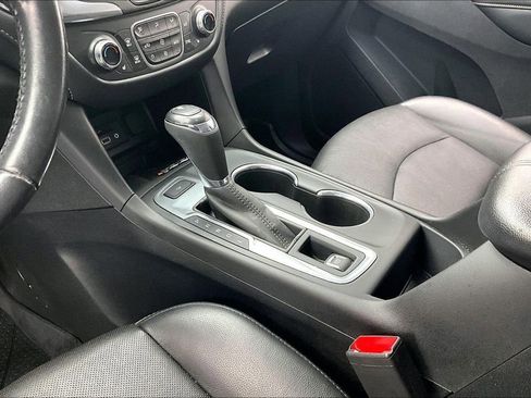 Used 2020 Chevrolet Equinox Premier w/ Premier Redline Edition image 15