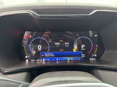 Used 2024 Chevrolet Colorado Z71 w/ Z71 Convenience Package 2 image 24