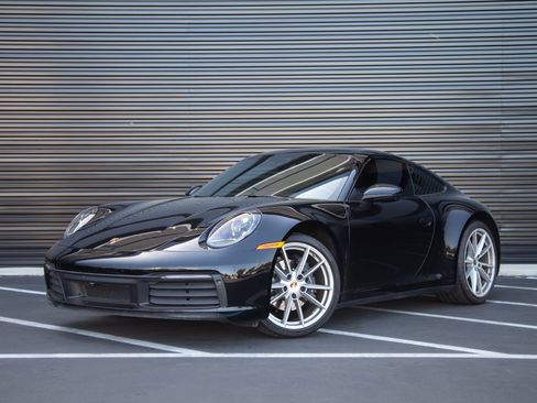 Certified 2021 Porsche 911 Carrera RWD image 1