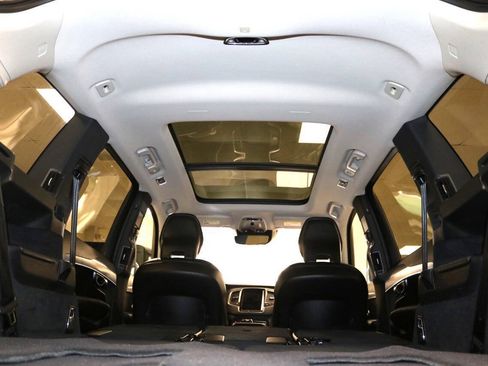 Used 2022 Volvo XC90 T5 Momentum AWD/4WD image 92