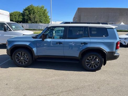 Used 2026 Toyota Land Cruiser w/ Premium Package AWD/4WD image 8