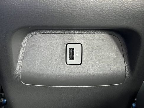 New 2025 Nissan Sentra SR FWD image 30