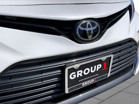 Used 2022 Toyota Camry XLE FWD image 29