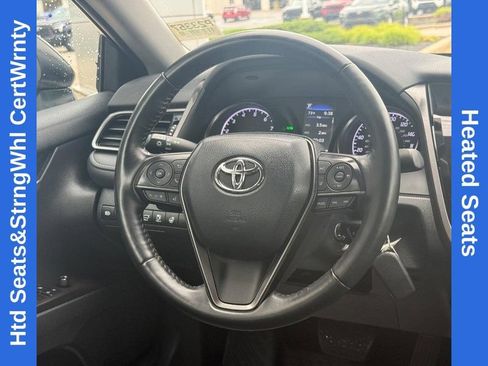 Used 2022 Toyota Camry SE w/ Cold Weather Package FWD image 13