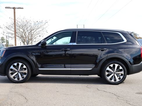 Used 2021 Kia Telluride S image 2