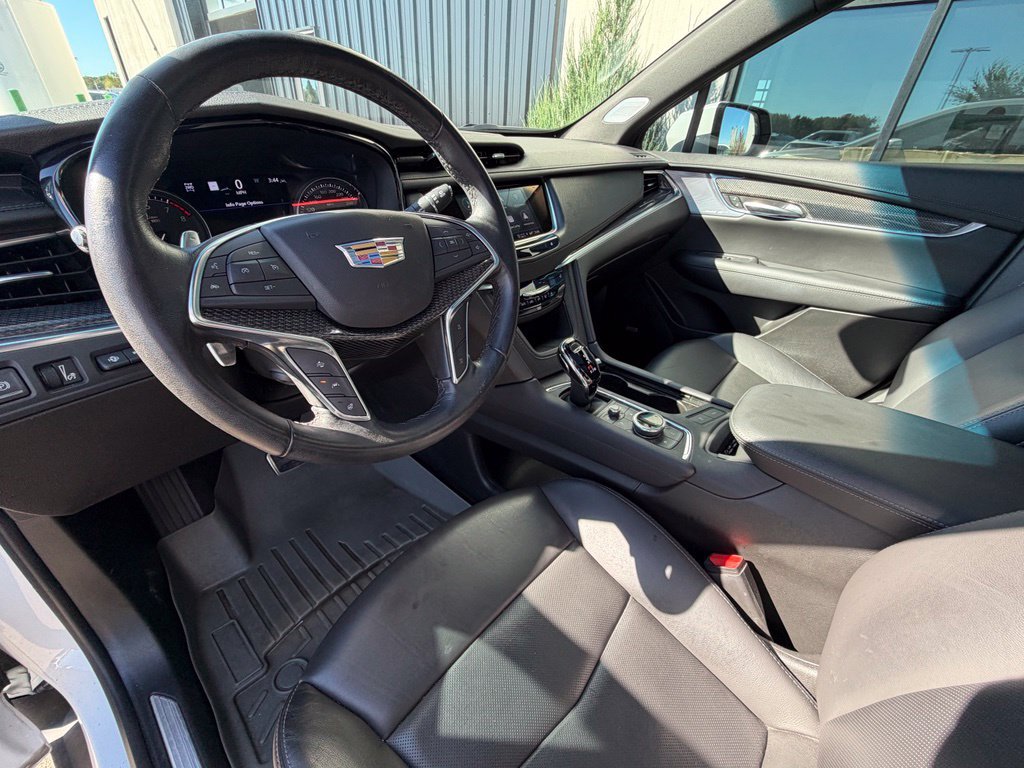 Used 2023 Cadillac XT5 Sportv w/ Technology Package AWD/4WD image 7