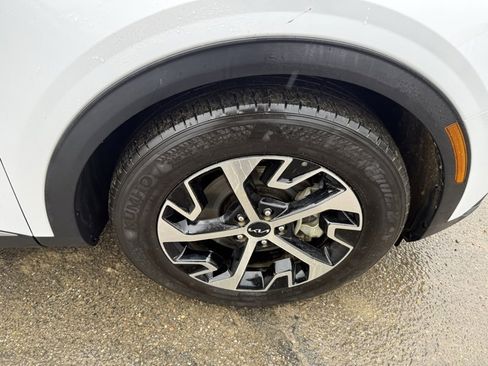 Certified 2023 Kia Sportage EX image 14