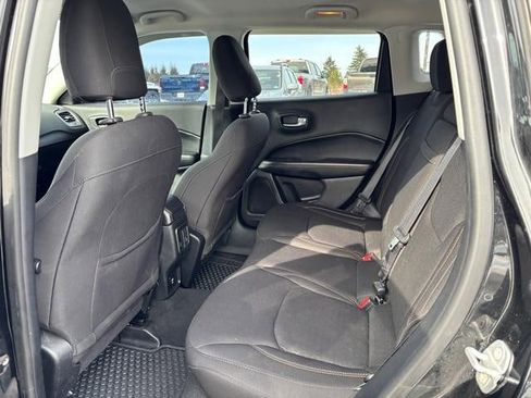 Used 2018 Jeep Compass Sport w/ Cold Weather Group image 11