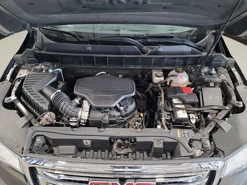 Used 2017 GMC Acadia SLT AWD/4WD image 33