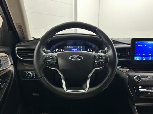 Used 2020 Ford Explorer Limited AWD/4WD image 12