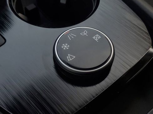 New 2026 Nissan Rogue SV image 25