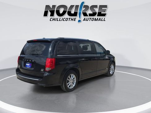 Used 2018 Dodge Grand Caravan SXT FWD image 8