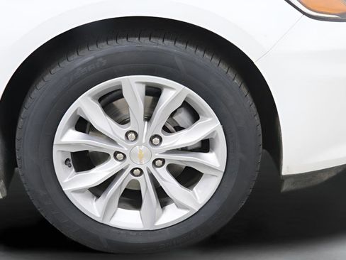 Used 2022 Chevrolet Malibu LT image 31