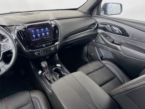 Used 2023 Chevrolet Traverse RS AWD/4WD image 26