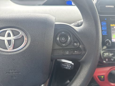 Used 2019 Toyota Prius LE w/ Protection Package #2 image 19