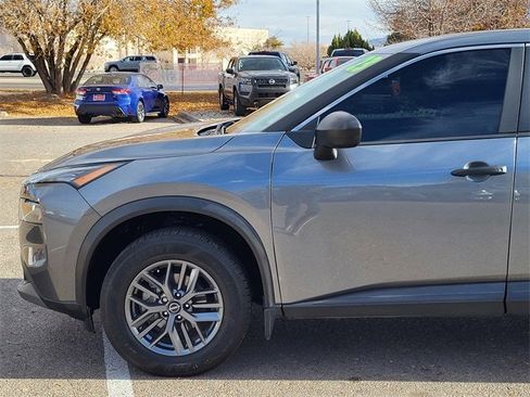 Used 2023 Nissan Rogue S image 8