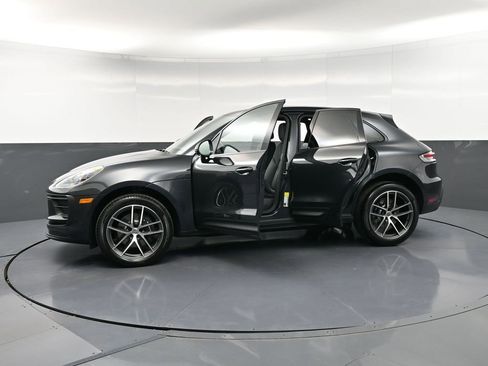 New 2026 Porsche Macan AWD/4WD image 36