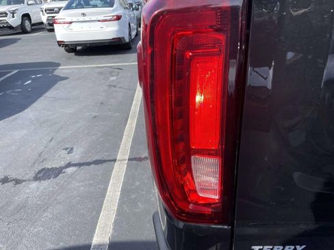 Used 2024 GMC Sierra 1500 Denali w/ Denali Reserve Package image 29