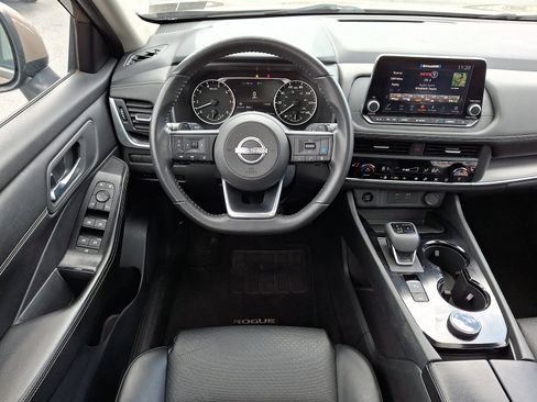 Certified 2024 Nissan Rogue SV w/ SV Premium Package AWD/4WD image 14