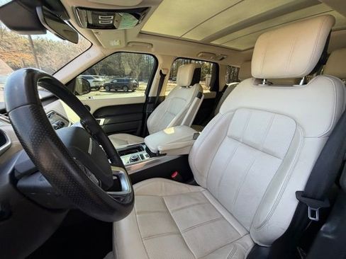 Used 2018 Land Rover Range Rover Sport HSE image 13