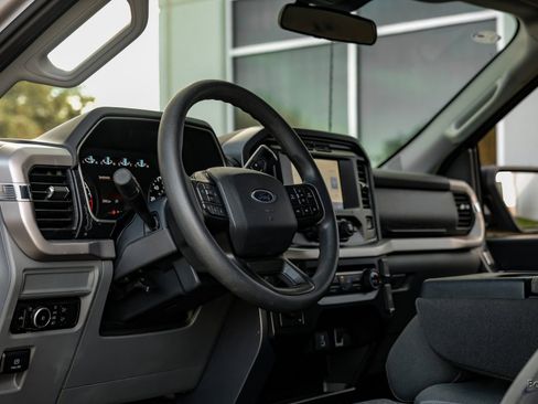 Used 2023 Ford F150 XLT w/ XTR Package image 40