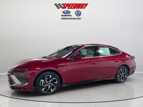 Used 2025 Hyundai Sonata SEL FWD image 11