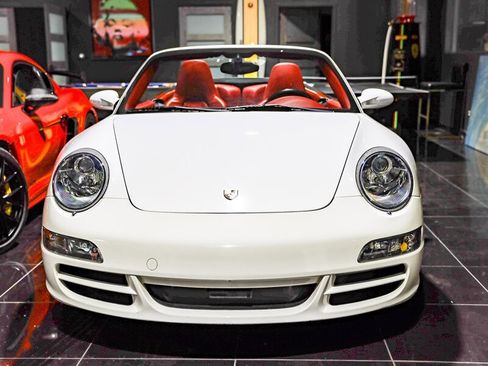 Used 2006 Porsche 911 Carrera S RWD image 3